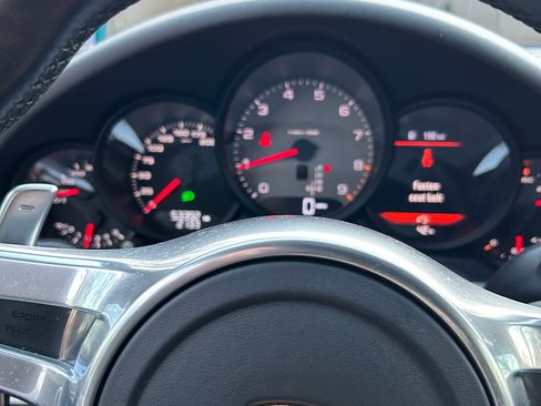 Used 2015 Porsche 911 Carrera S image 5