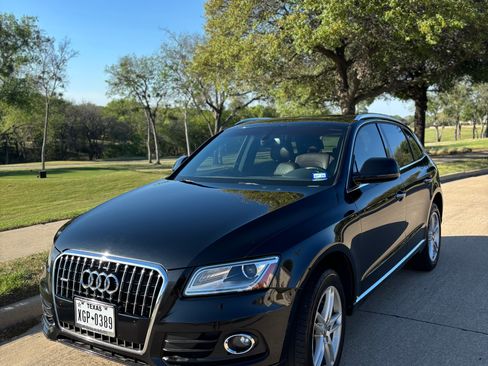 Used 2016 Audi Q5 2.0T Premium Plus w/ Technology Package image 2