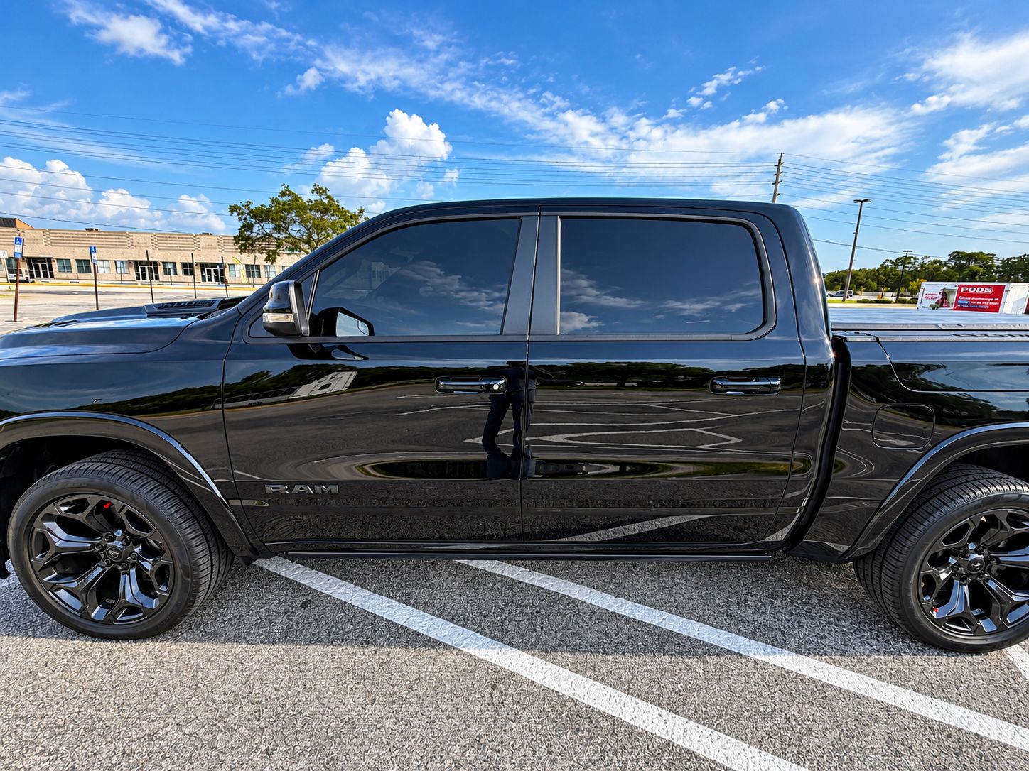 Used 2024 RAM 1500 Limited AWD/4WD image 4