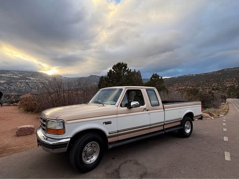Used 1997 Ford F250 2WD SuperCab Heavy Duty image 1