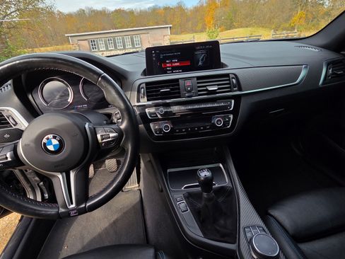 Used 2018 BMW M2 image 15