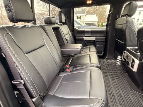 Used 2019 Ford F150 Lariat w/ Equipment Group 502A Luxury image 4