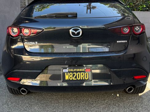 Used 2020 MAZDA MAZDA3 Premium Hatchback 4D image 6