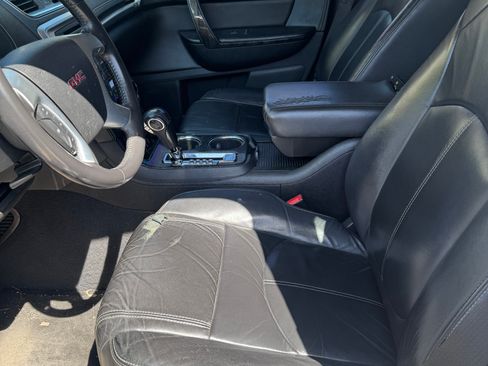 Used 2016 GMC Acadia SLT image 10