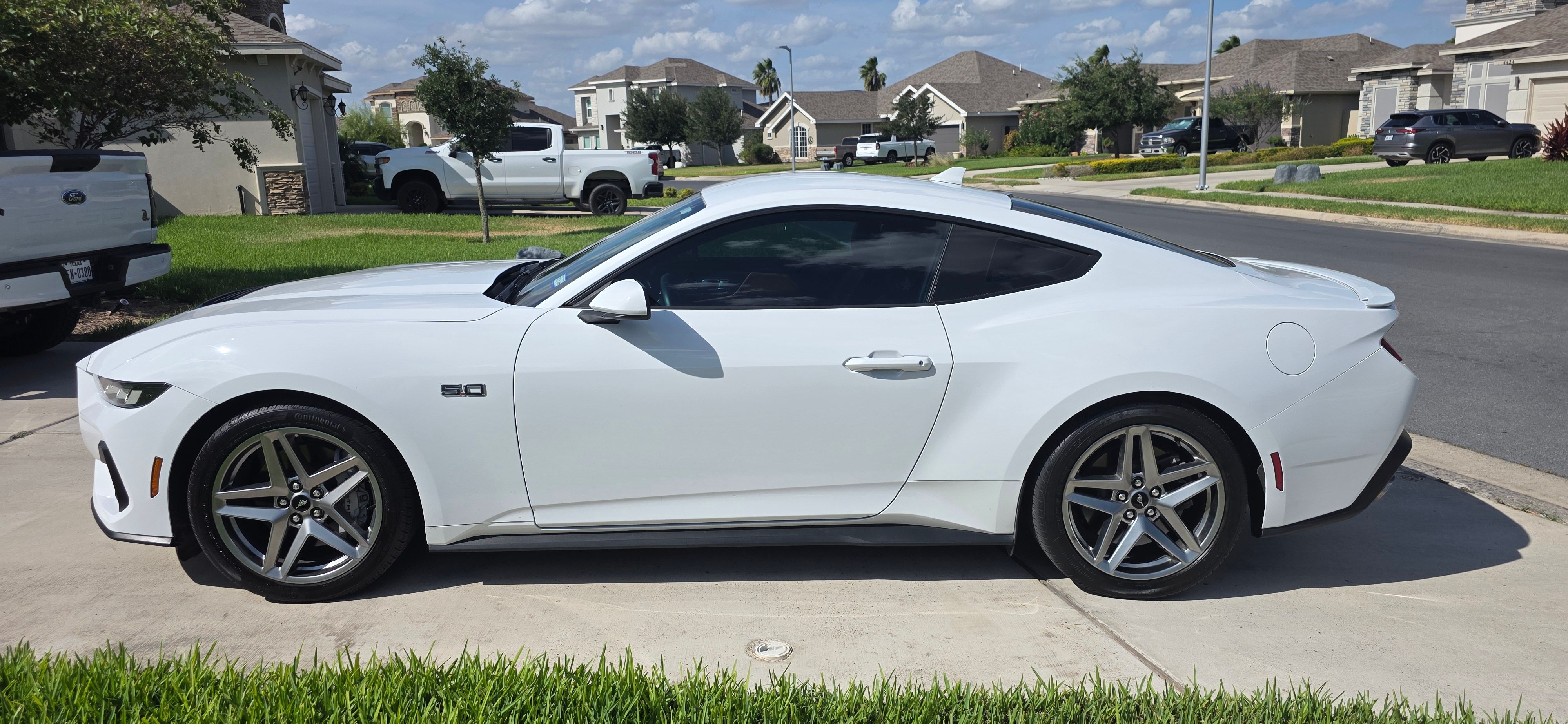 Used 2024 Ford Mustang GT Premium RWD image 5