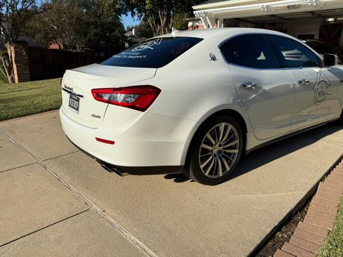 Used 2015 Maserati Ghibli image 5