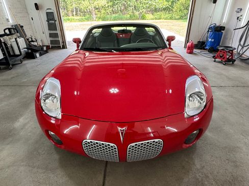 Used 2006 Pontiac Solstice Convertible w/ Premium Package image 4