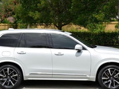 Used 2018 Volvo XC90 T5 Momentum