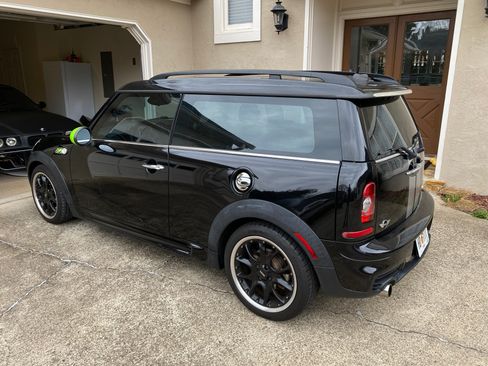 Used 2010 MINI Cooper Clubman S image 9
