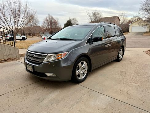 Used 2012 Honda Odyssey Touring image 1