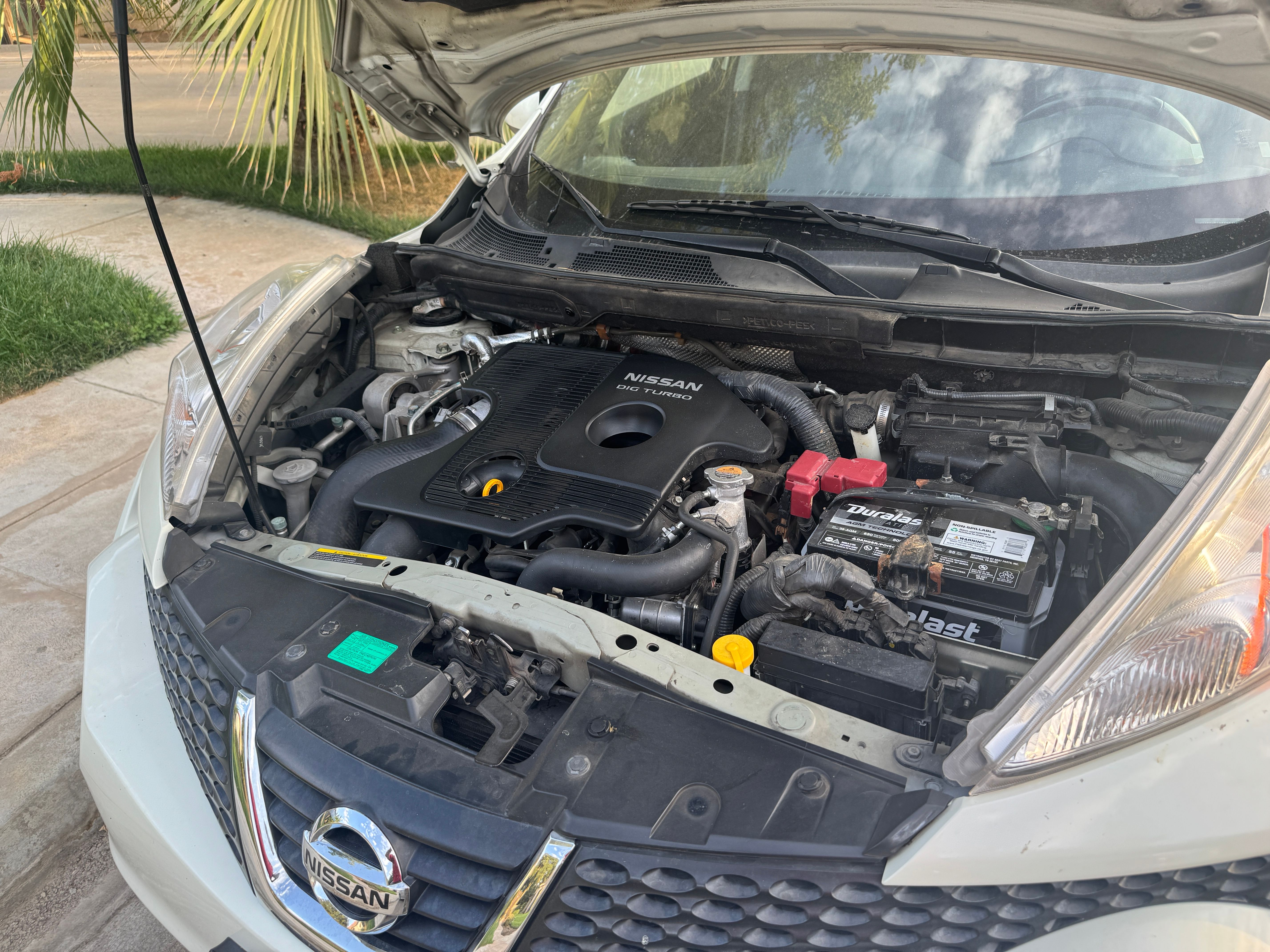 Used 2012 Nissan Juke SL FWD image 9