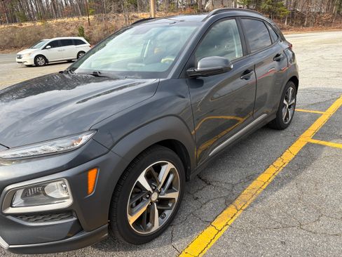 Used 2018 Hyundai Kona Limited image 2