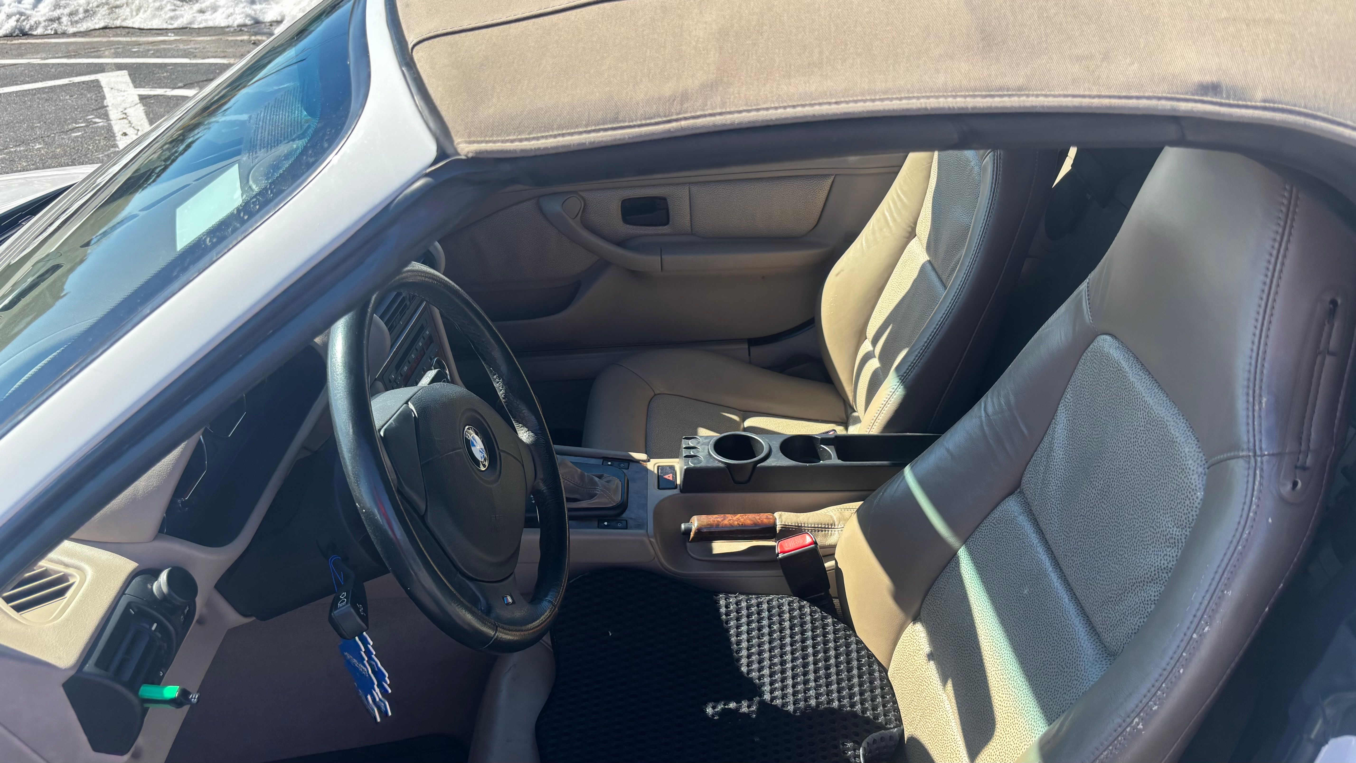 Used 2001 BMW Z3 2.5i RWD image 10