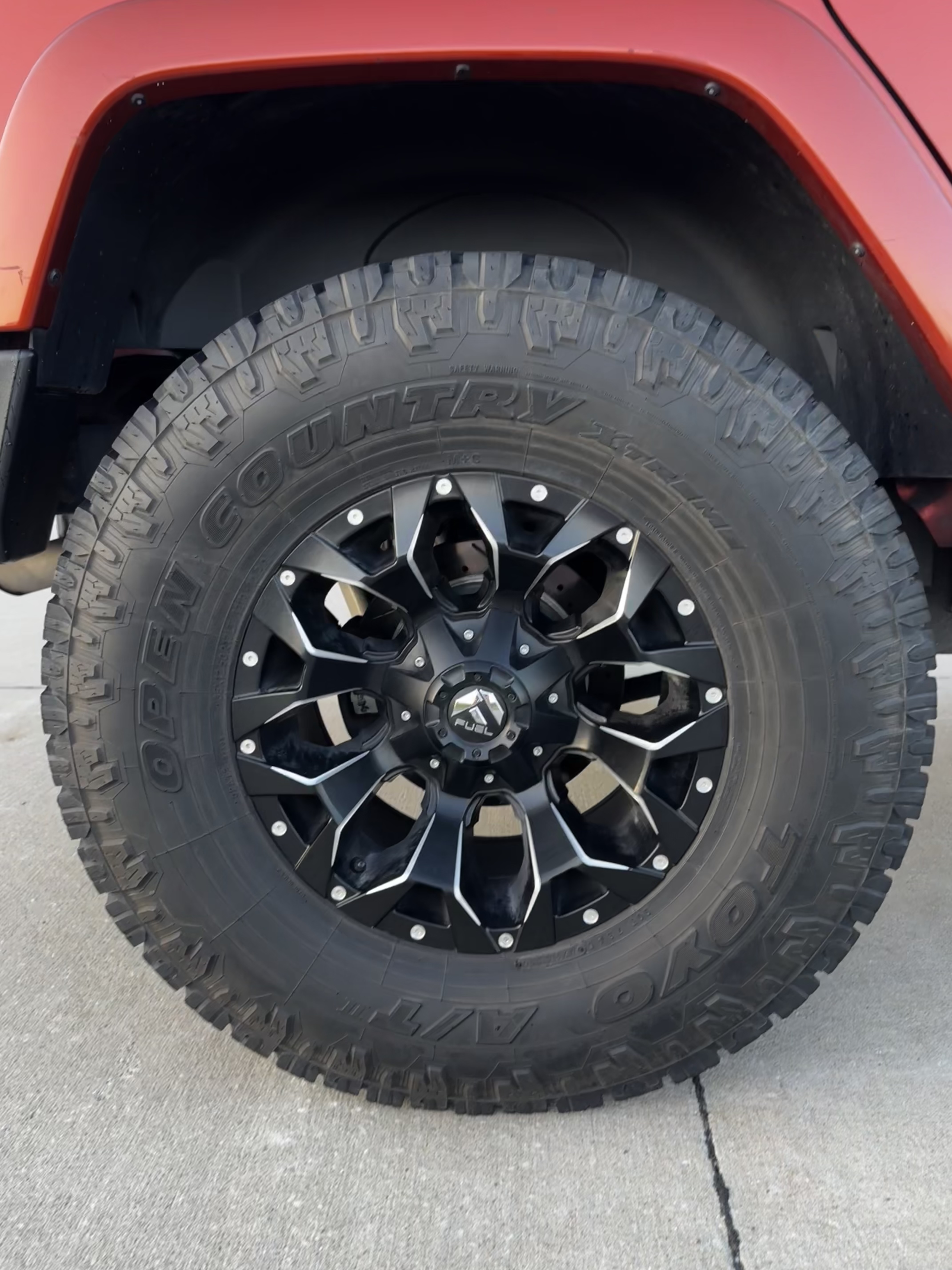 Used 2014 Jeep Wrangler Unlimited Sahara w/ Trailer Tow Group AWD/4WD image 11