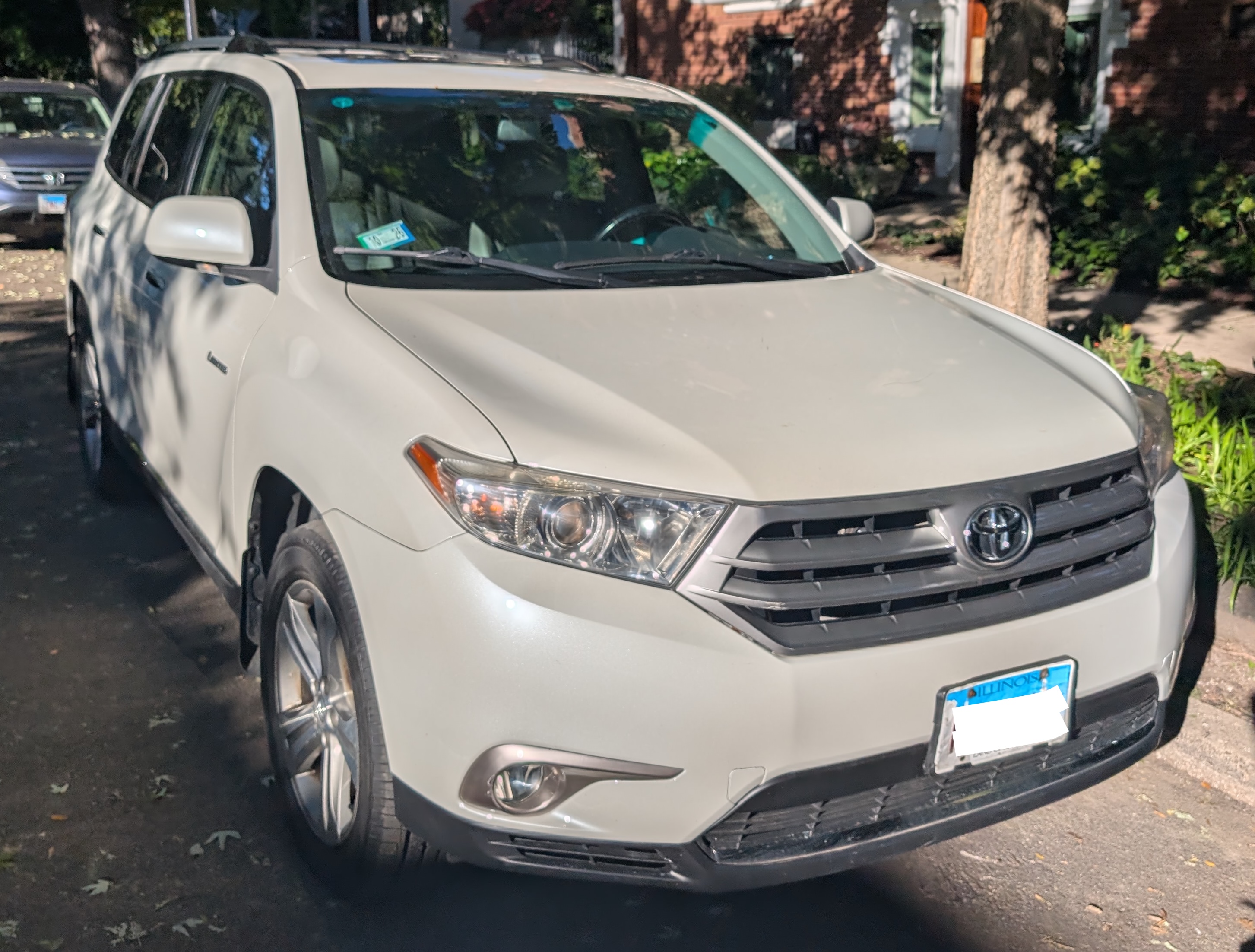 Used 2013 Toyota Highlander Limited AWD/4WD image 1