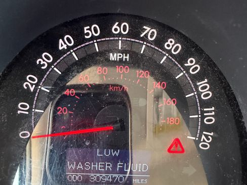 Used 2010 Toyota Sequoia Limited RWD image 2