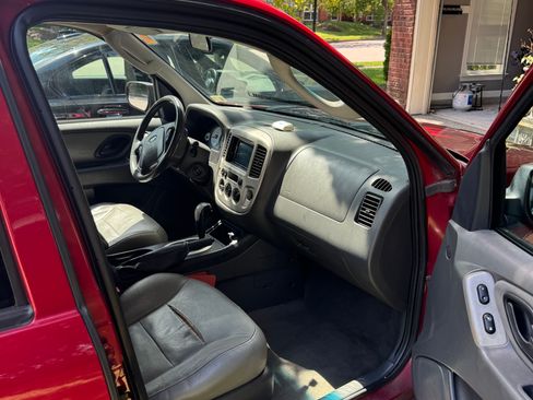 Used 2006 Ford Escape XLT AWD/4WD image 4