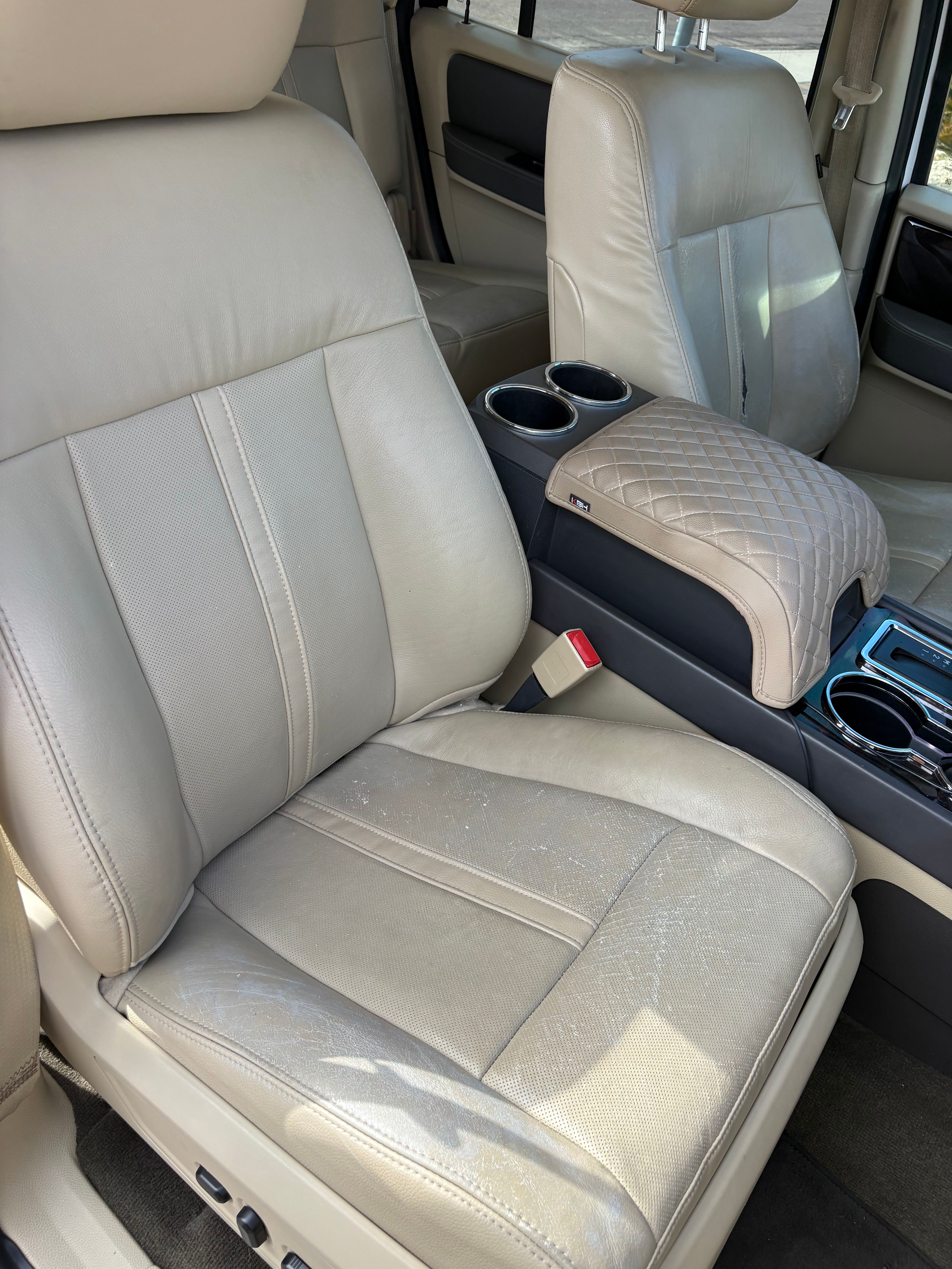 Used 2015 Lincoln Navigator 4WD w/ Equipment Group 101A Reserve image 14