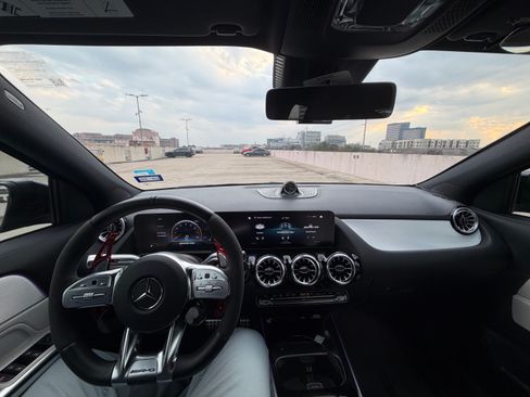 Used 2023 Mercedes-Benz GLA 35 AMG 4MATIC image 12