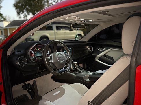 Used 2018 Chevrolet Camaro LT w/ RS Package image 9