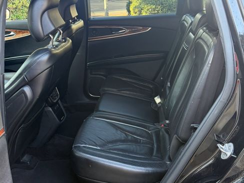 Used 2016 Lincoln MKX Reserve w/ Climate Package AWD/4WD image 15