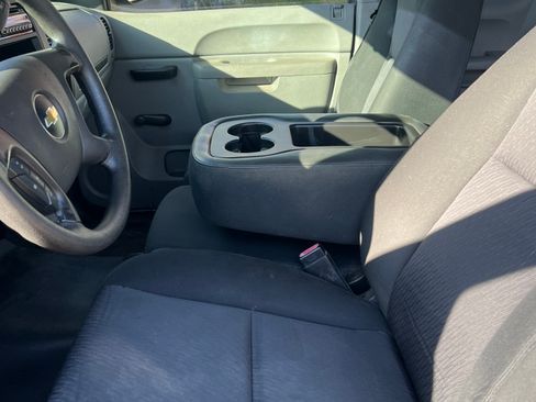 Used 2013 Chevrolet Silverado 1500 W/T image 12