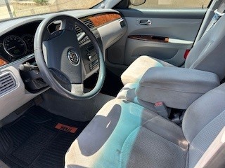 Used 2005 Buick LaCrosse CX w/ Silver Convenience Package FWD image 1