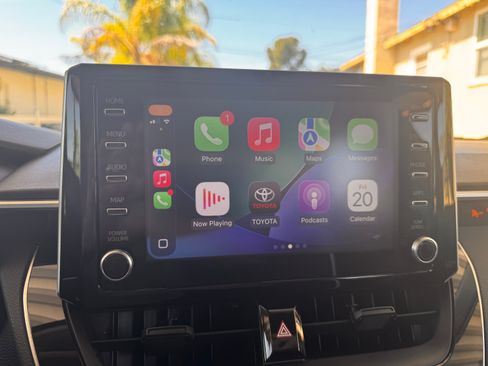 Used 2020 Toyota Corolla LE image 6