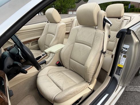 Used 2007 BMW 335i Convertible RWD image 11