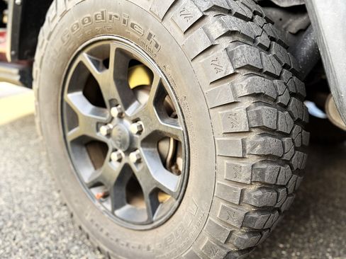 Used 2021 Jeep Wrangler Sport image 11