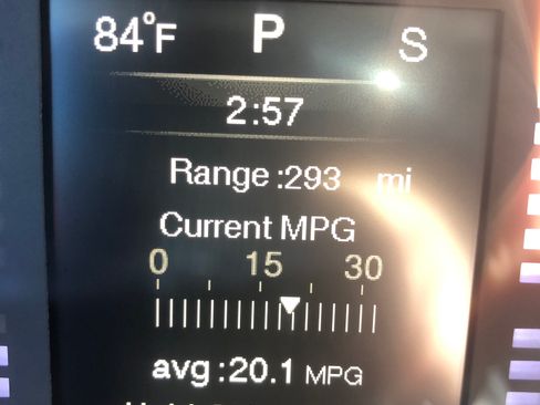 Used 2015 Jeep Cherokee Latitude image 18