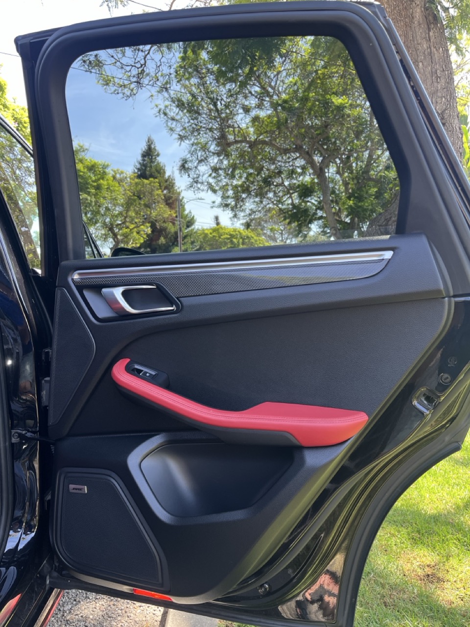 Used 2020 Porsche Macan Turbo AWD/4WD image 20