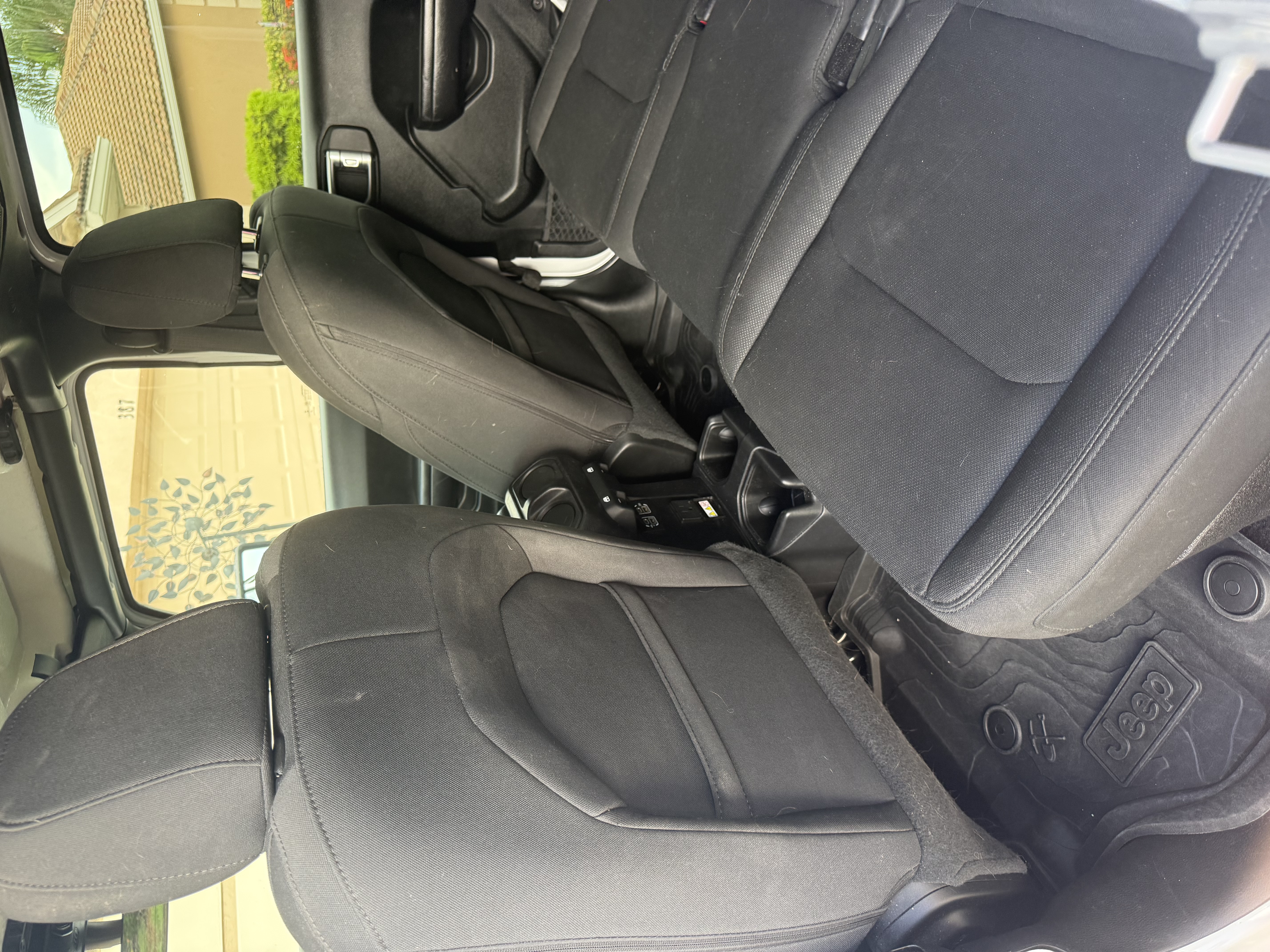 Used 2020 Jeep Gladiator Sport AWD/4WD image 17
