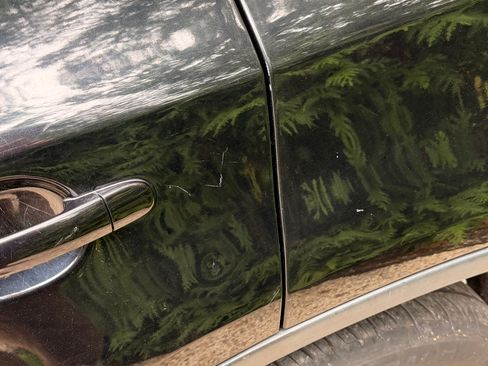 Used 2010 Volkswagen Tiguan Wolfsburg Edition image 11