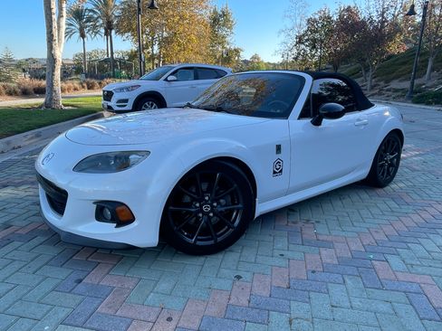 Used 2014 MAZDA MX-5 Miata Club image 5