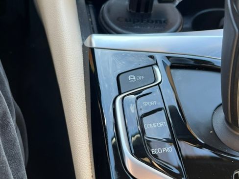 Used 2018 BMW 530e RWD image 6