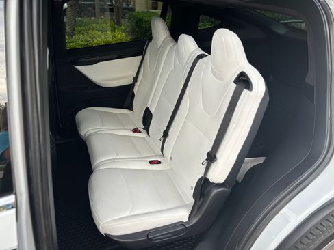 Used 2020 Tesla Model X AWD/4WD image 10