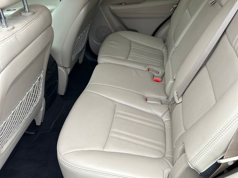 Used 2015 Kia Sorento LX image 13