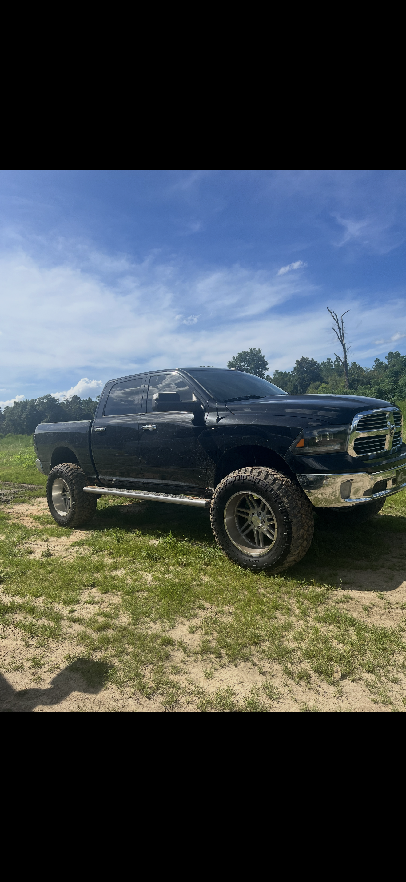 Used 2017 RAM 1500 Big Horn RWD image 2