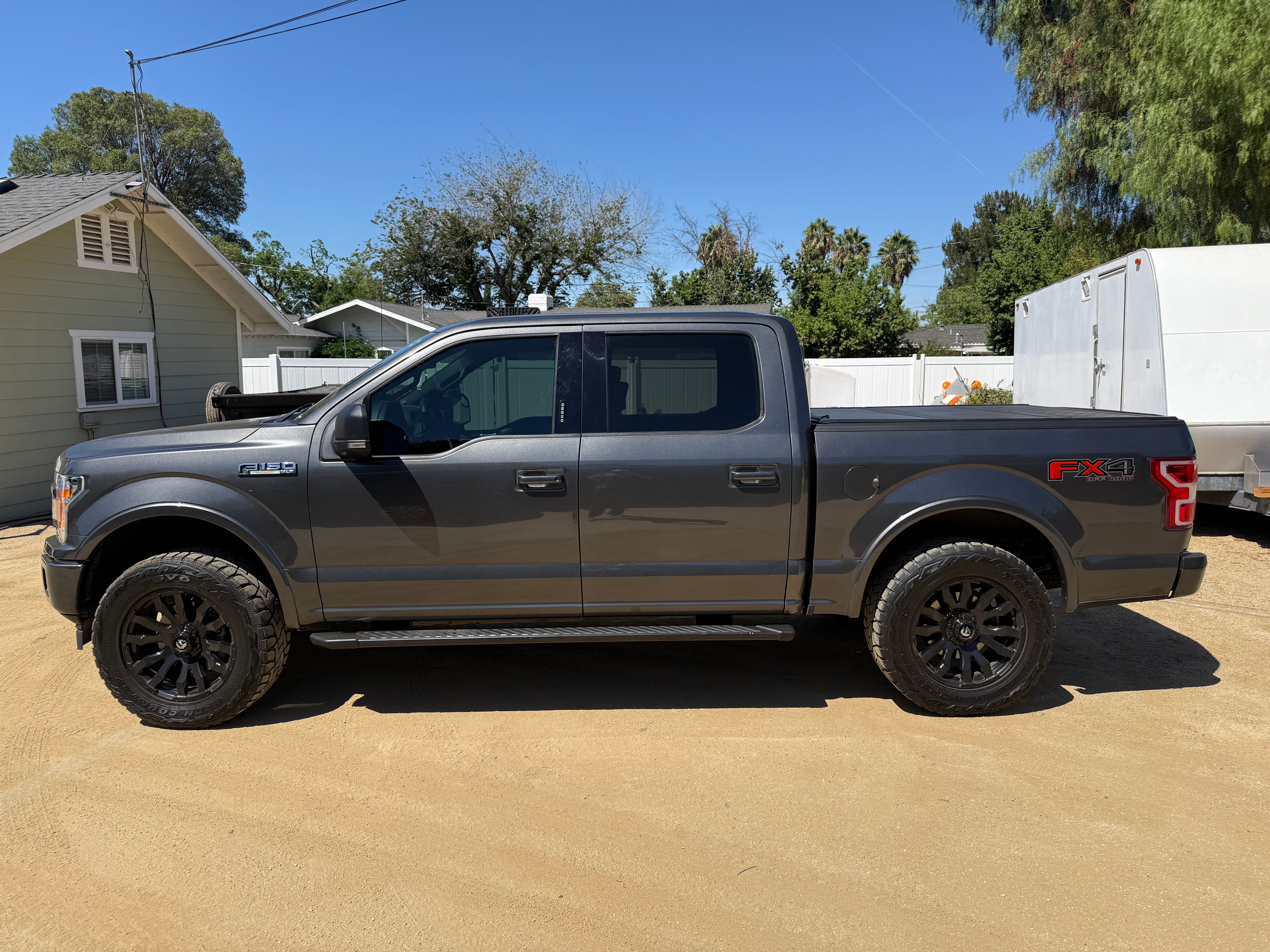 Used 2019 Ford F150 XLT w/ Equipment Group 302A Luxury AWD/4WD image 5