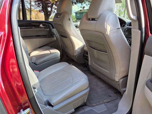 Used 2015 Buick Enclave Leather image 13