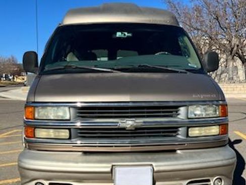 Used 2001 Chevrolet Express 1500 w/ Preferred Equipment Group 3 image 6
