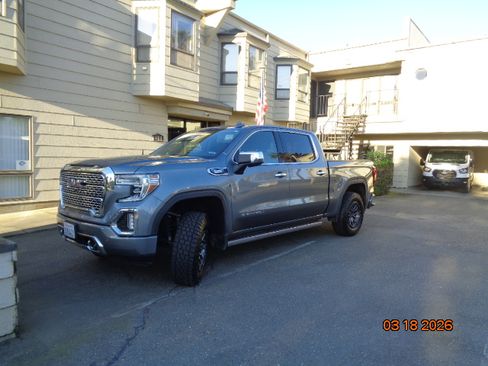 Used 2020 GMC Sierra 1500 Denali w/ Denali Ultimate Package image 4