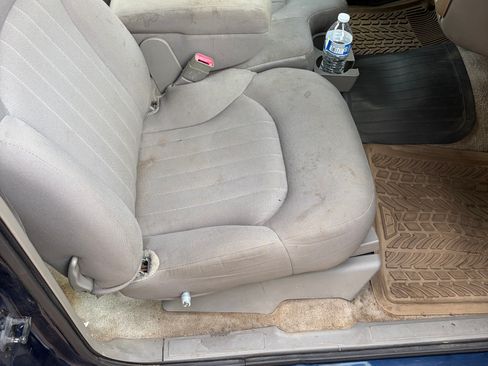 Used 2003 Chevrolet S10 Pickup LS image 8