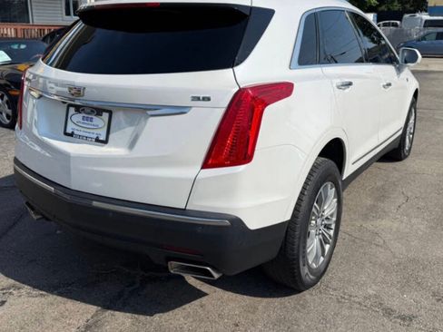 Used 2018 Cadillac XT5 Luxury w/ Driver Awareness Package image 4