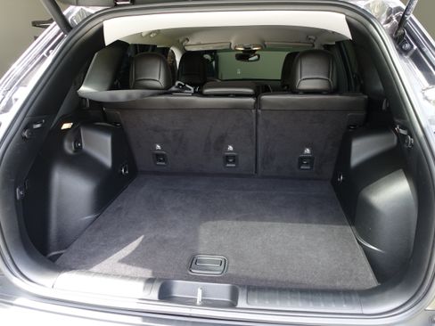 Used 2019 Jeep Cherokee Trailhawk w/ Comfort/Convenience Group AWD/4WD image 13