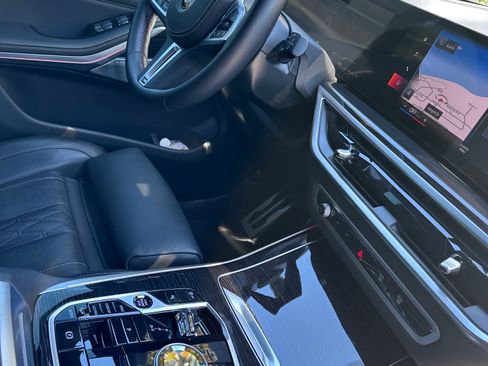 Used 2023 BMW X7 M60i w/ Executive Package image 11