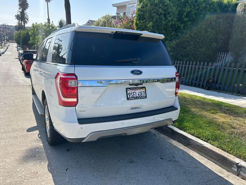 Used 2021 Ford Expedition XLT AWD/4WD image 4