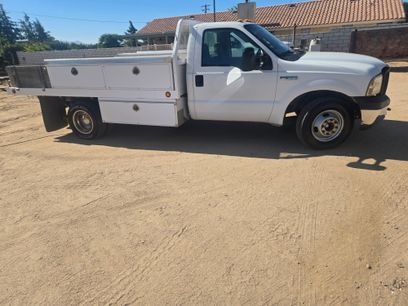 Used 2006 Ford F350 2WD Regular Cab DRW Super Duty