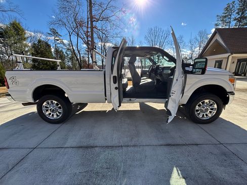 Used 2016 Ford F250 XL w/ XL Appearance Package image 14